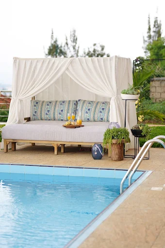 Furniture - image 3