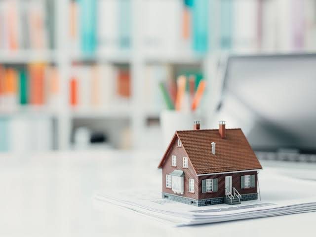 Real estate services - main image