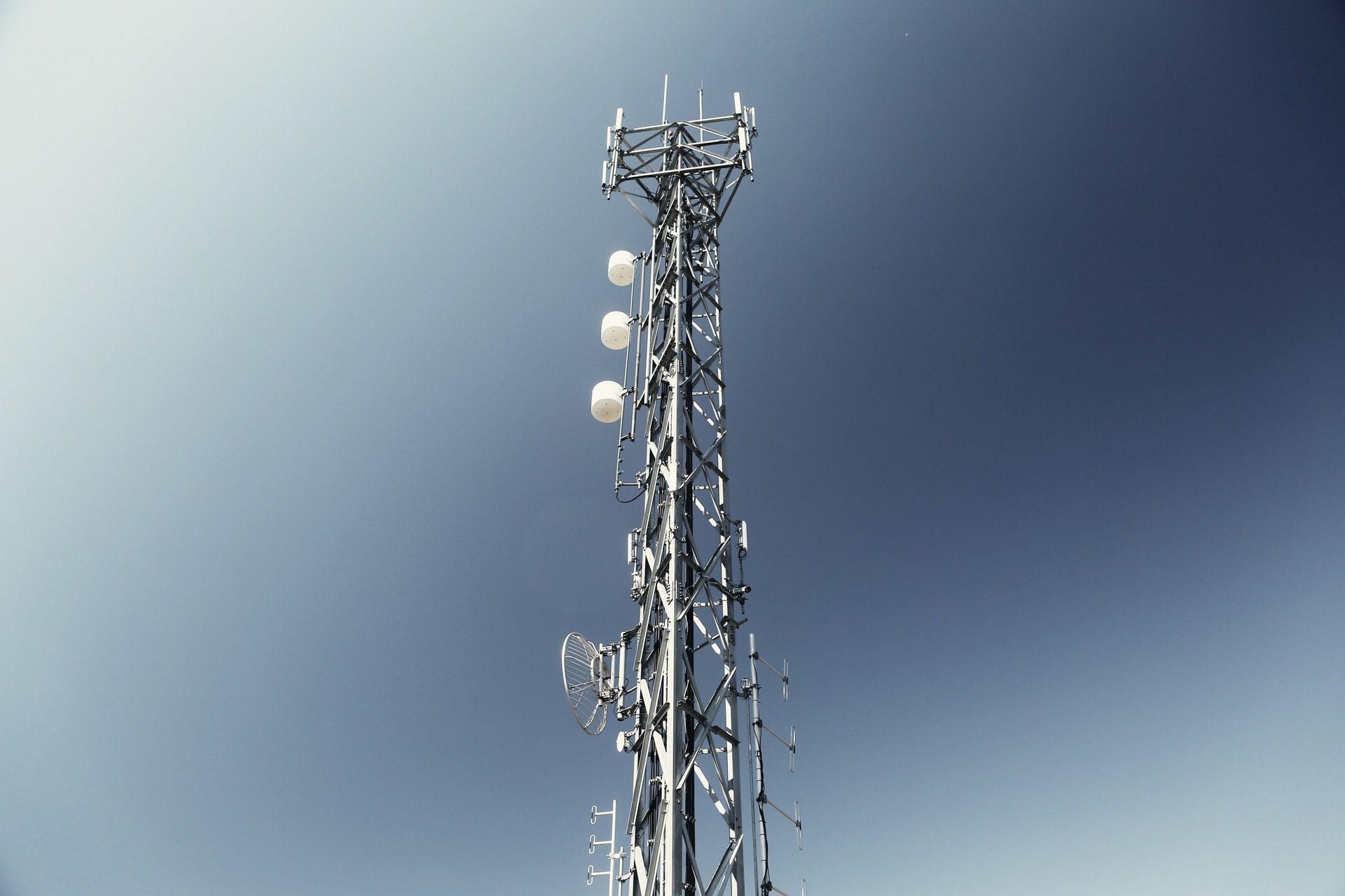 Internet Connection  Design and installation - main image